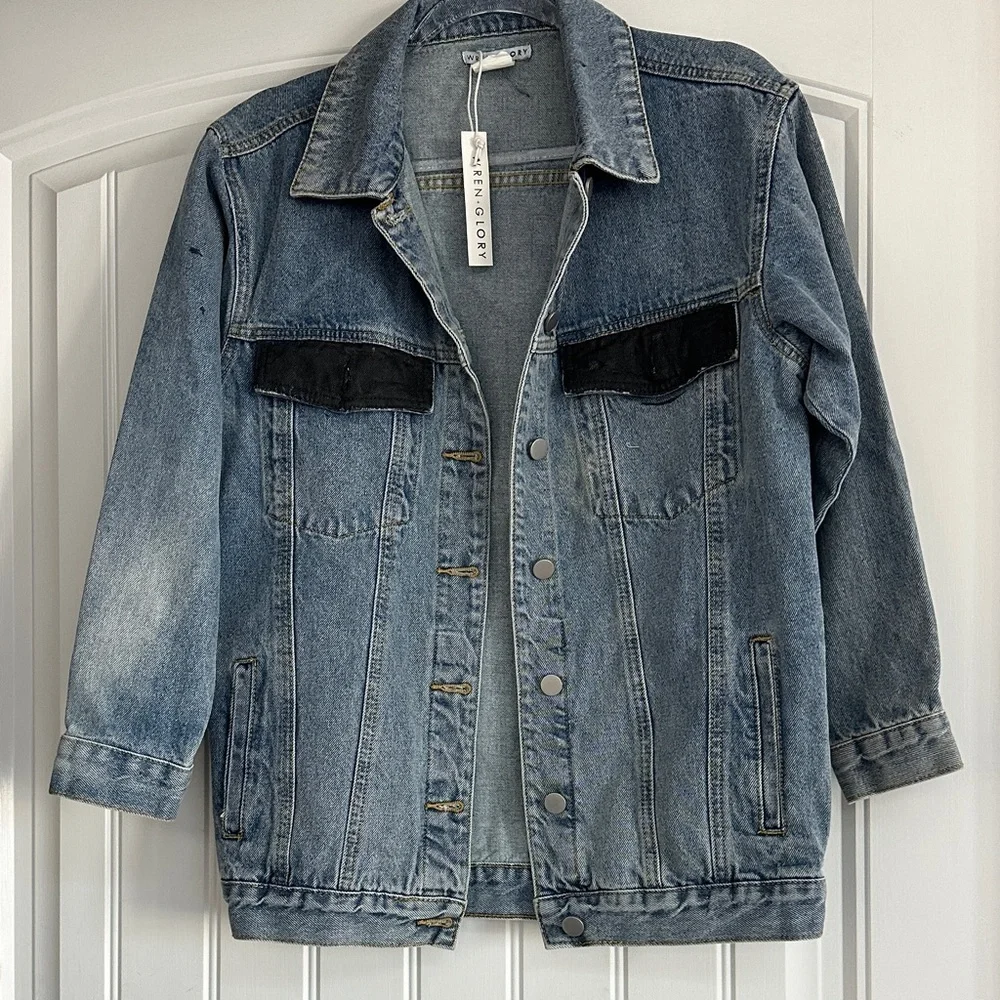 Blue Denim Jean Jacket with Graphic Design - Picture 2 of 3